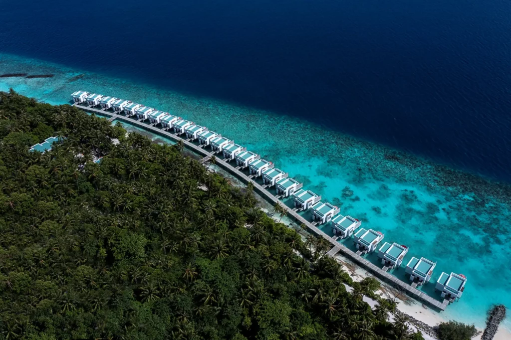 Dhigali: vista aerea delle Villa Water sopra la laguna