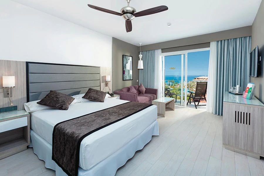 Camera Familiare con due camere da letto del RIU Palace Tenerife — categoria F2MB