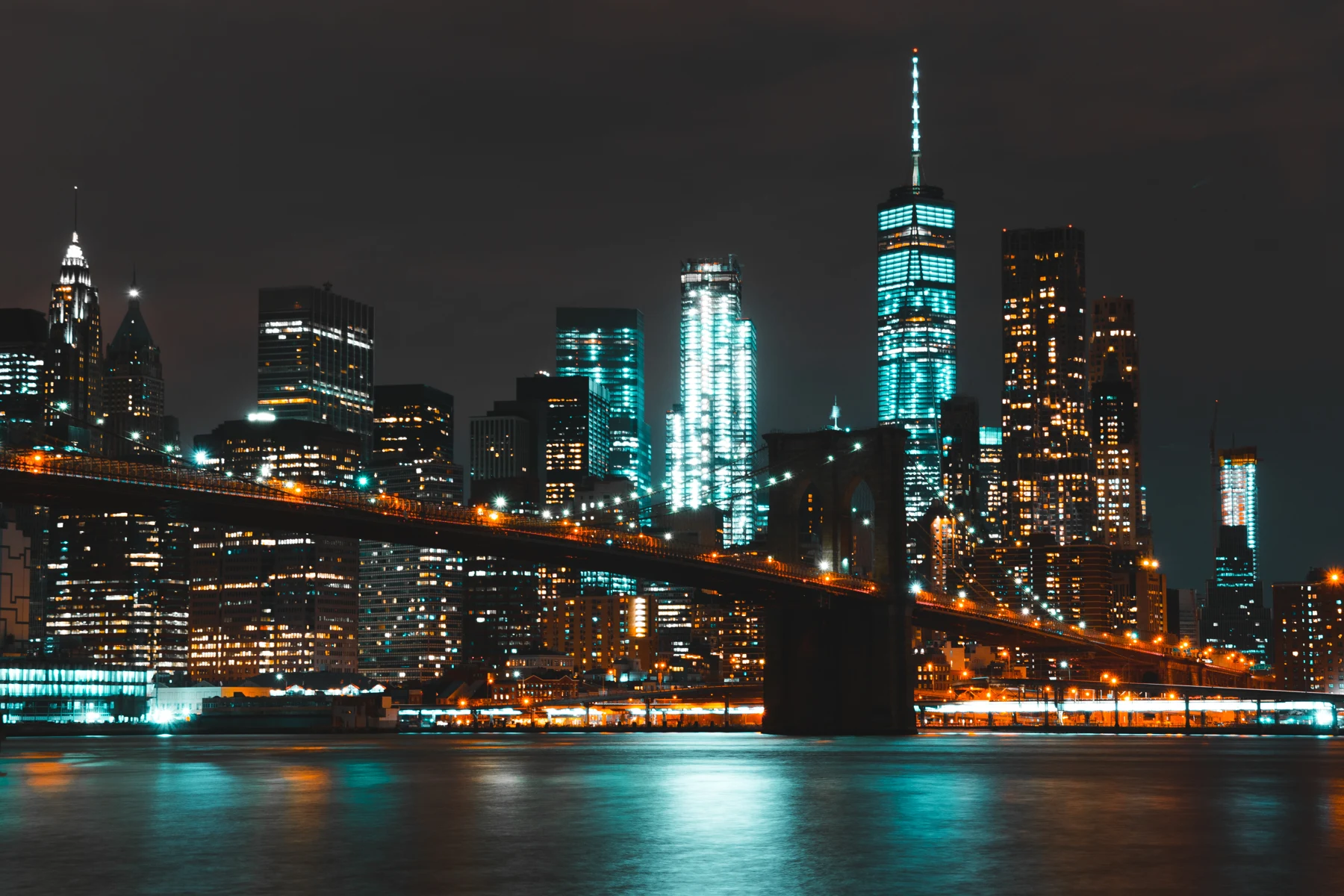 Brooklyn Bridge · Manhattan di sera